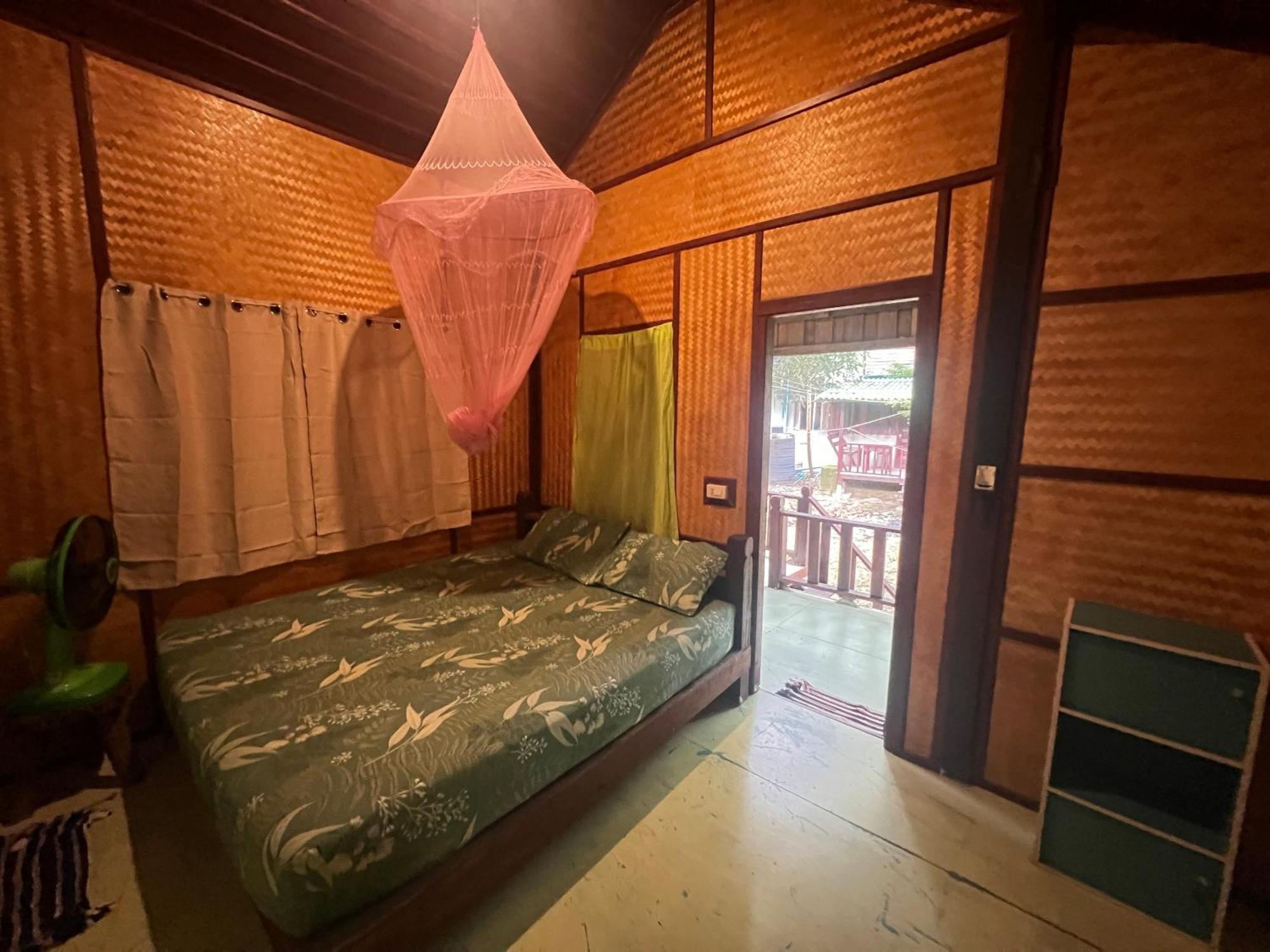阁帕延岛 拉斯塔之家旅馆酒店 外观 照片