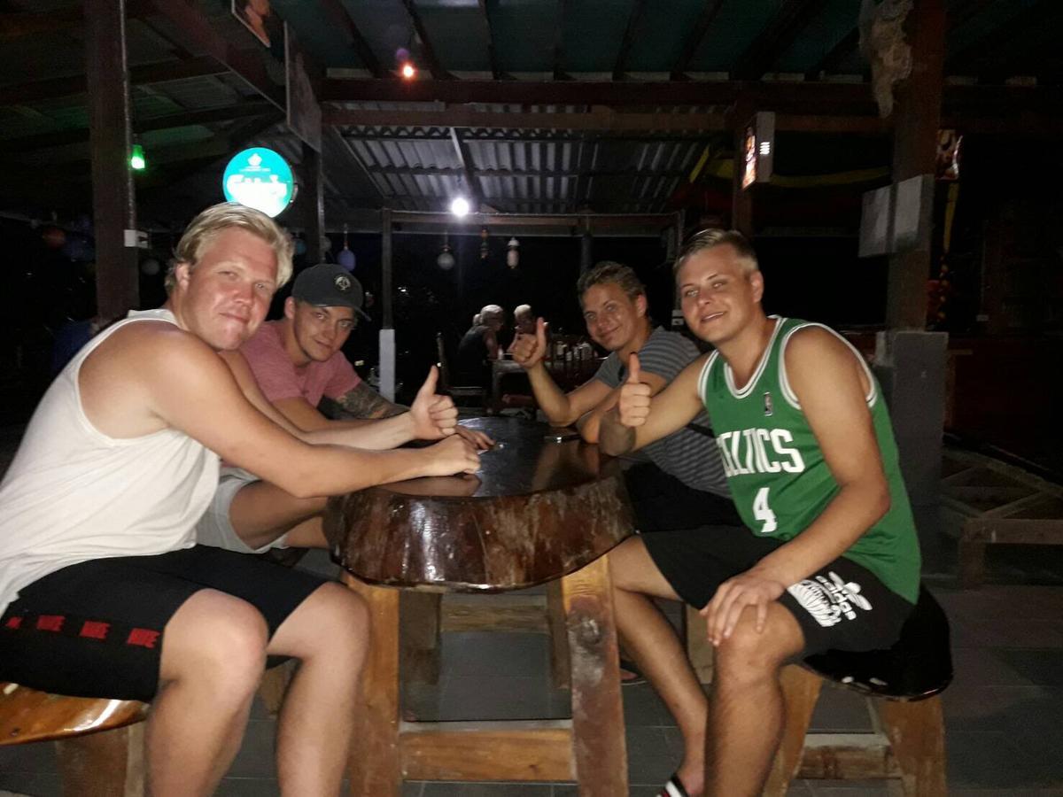 阁帕延岛 拉斯塔之家旅馆酒店 外观 照片